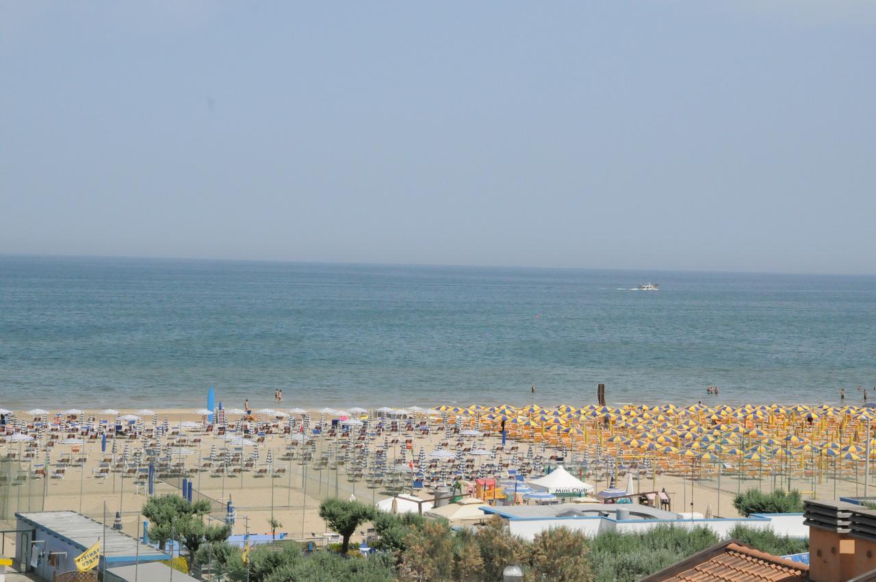 Hotel La Falena Cervia Luaran gambar