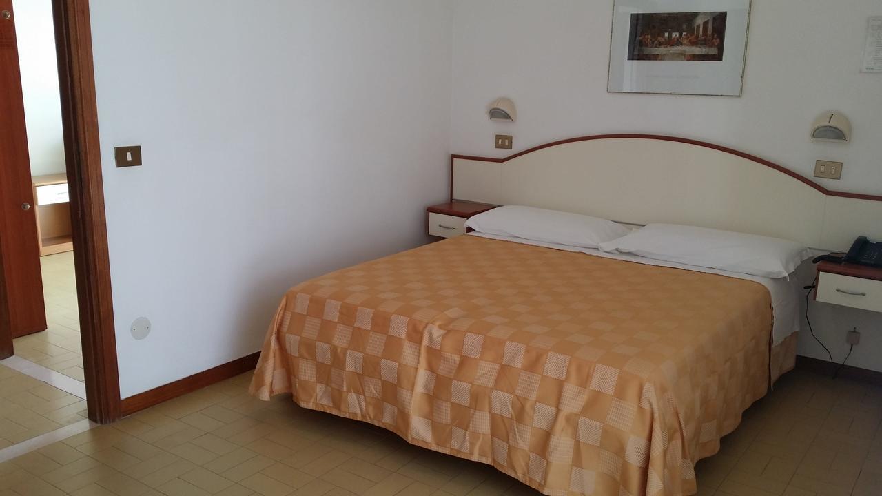 Hotel La Falena Cervia Luaran gambar