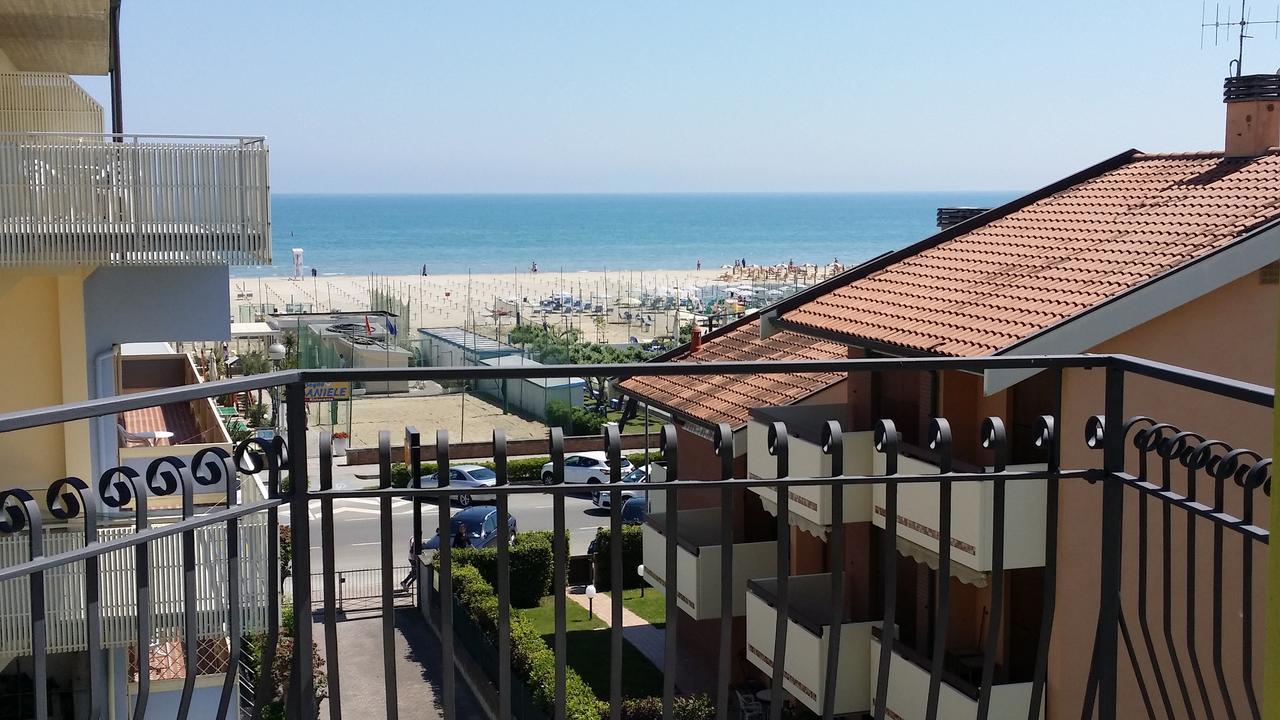Hotel La Falena Cervia Luaran gambar