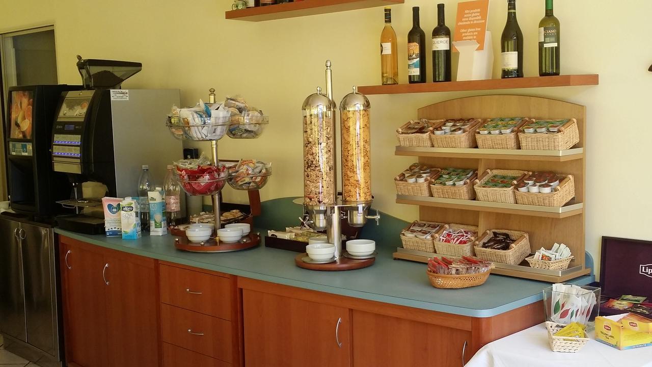 Hotel La Falena Cervia Luaran gambar