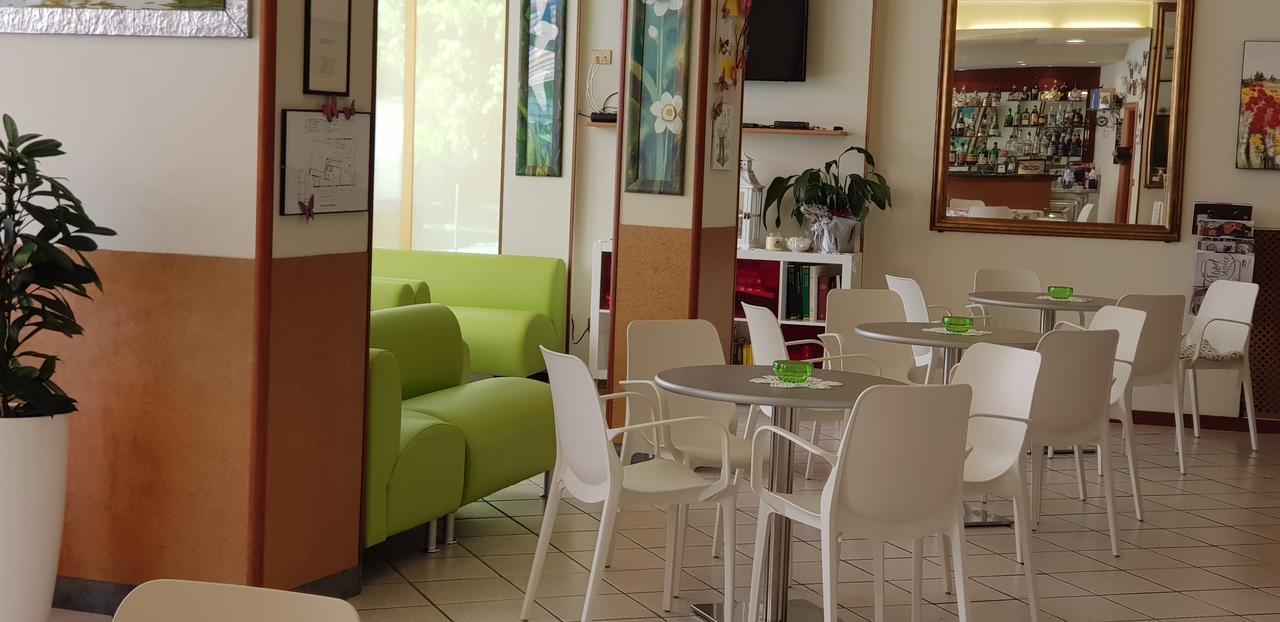 Hotel La Falena Cervia Luaran gambar